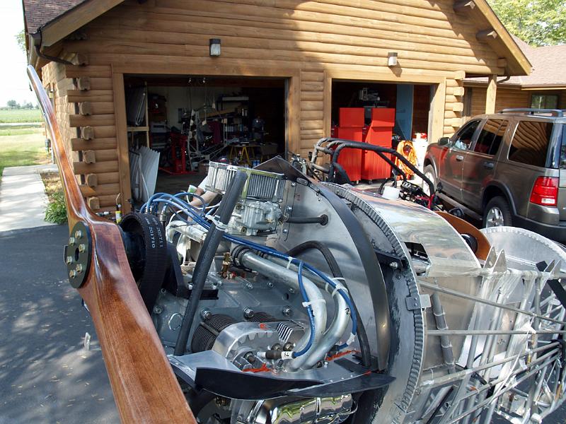 0786.jpg - Another view of the engine compartment.