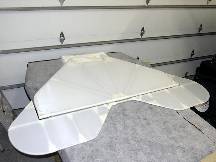 PA050643.jpg - Stab and Elevator with covering.